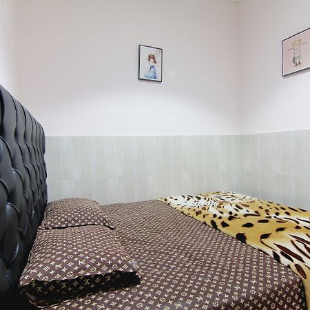 Wanderlust Homestay Джокьякарта Экстерьер фото