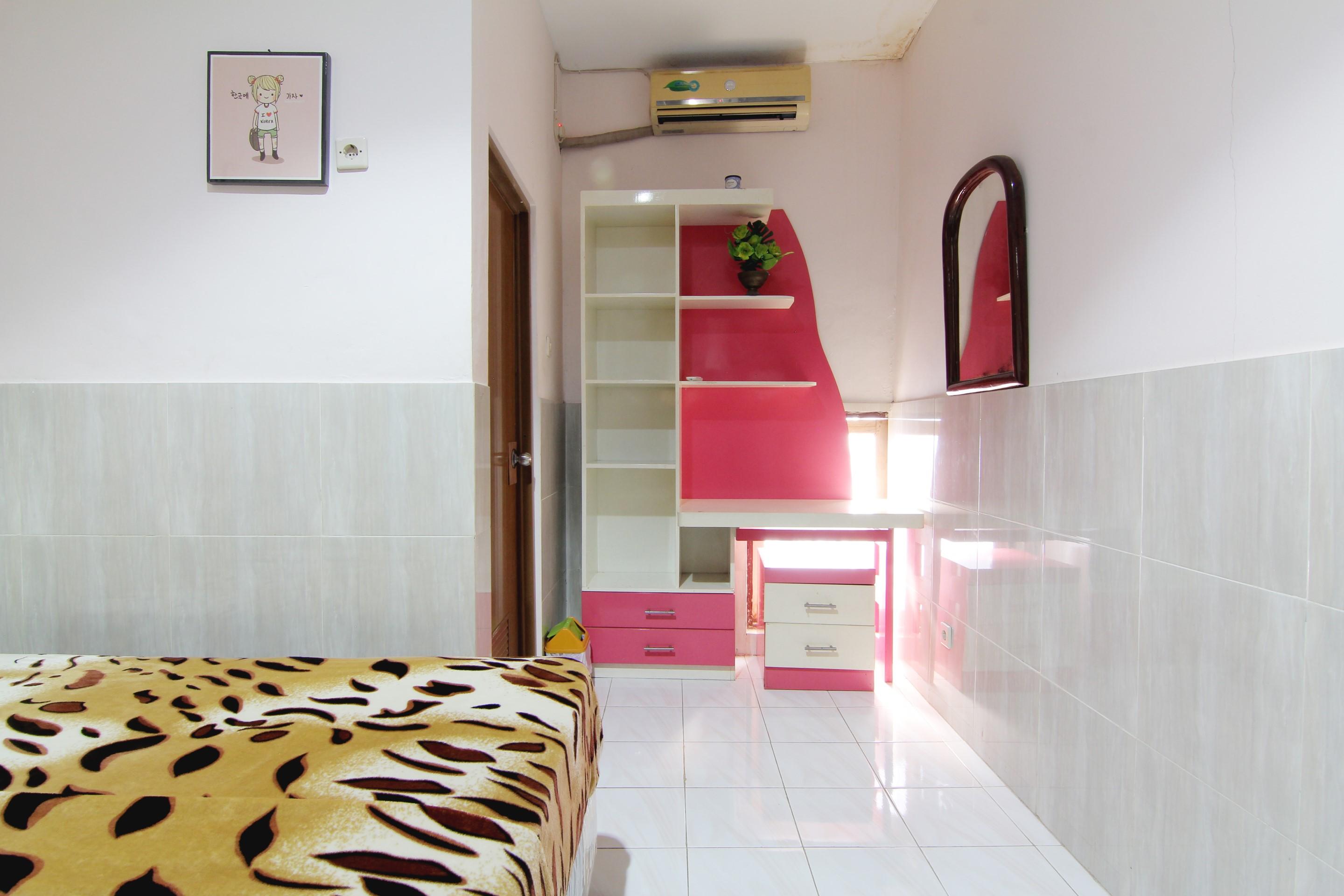 Wanderlust Homestay Джокьякарта Экстерьер фото